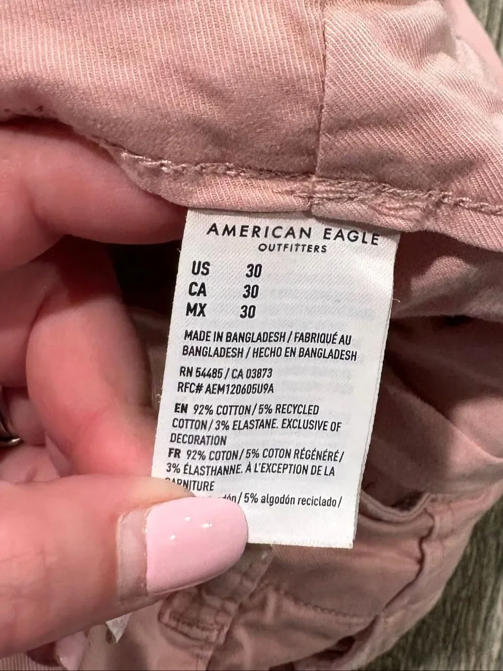 American Eagle Outfitters Men's Flex Flat Front Chino Shorts Salmon Pink Size 30